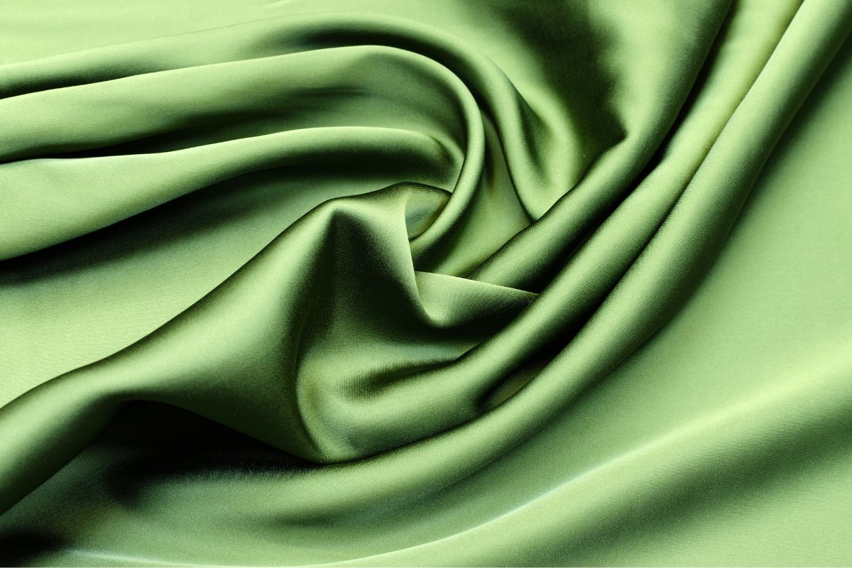 Breathable viscose fabric