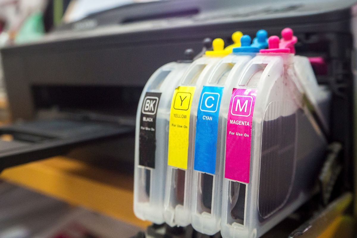 CMYK color being used by expert for printing