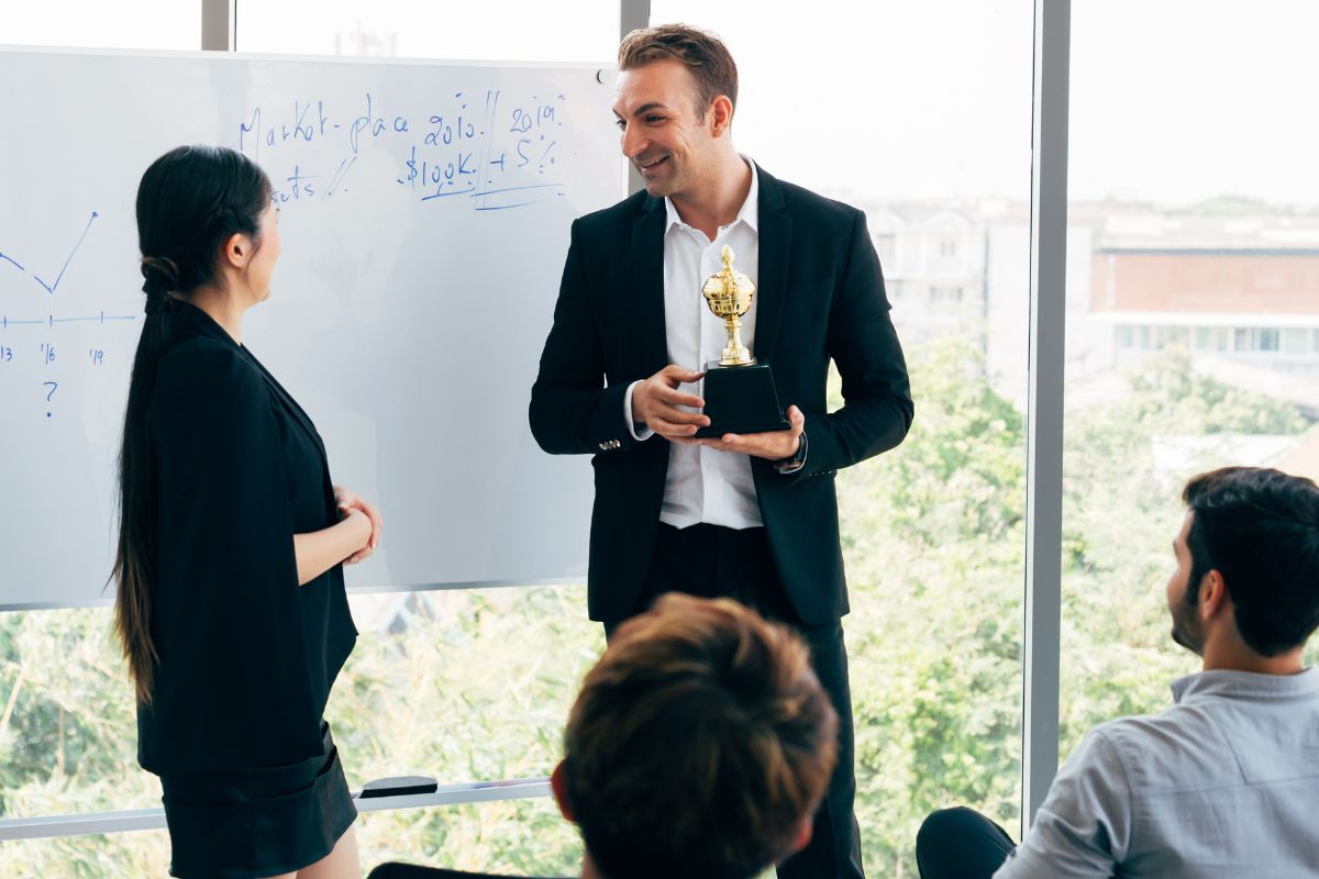 Employee getting award for the exceptional work done