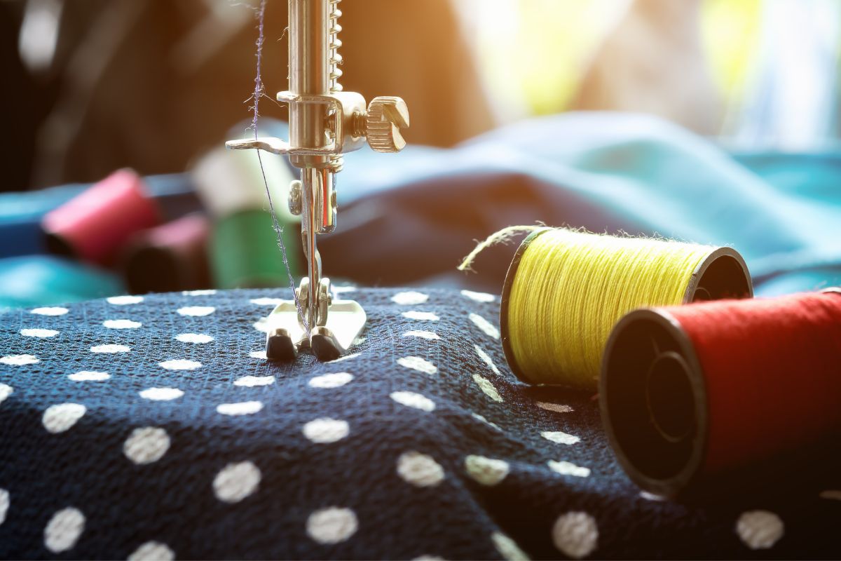 Thread gets stuck in the machine during machine embroidery.