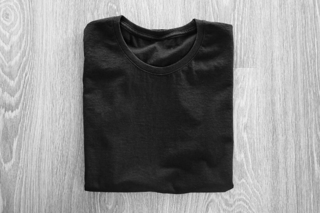 What is a Ring-Spun T-Shirt: Unraveling the Comfort and Quality