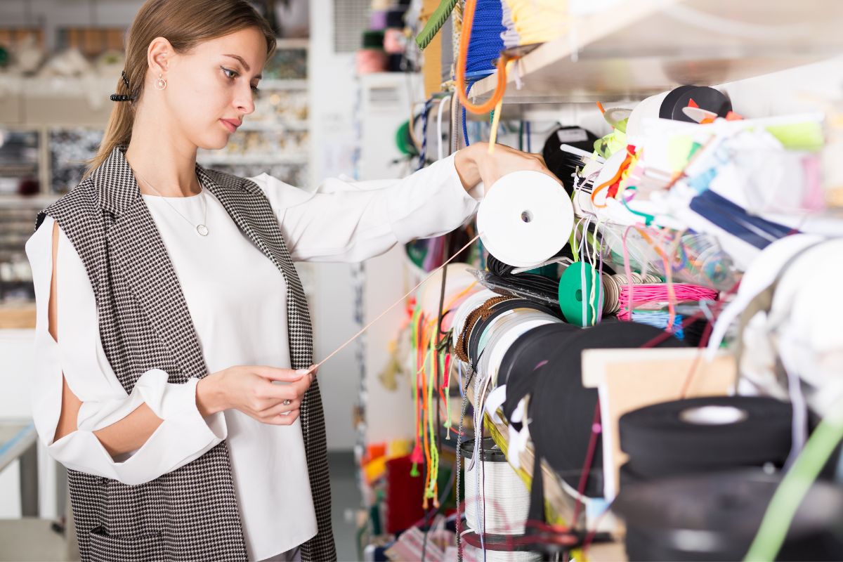 A woman choosing the right Patch material from store