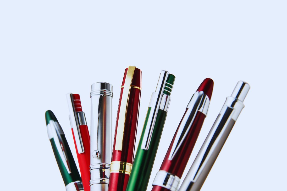 Multiple custom pens