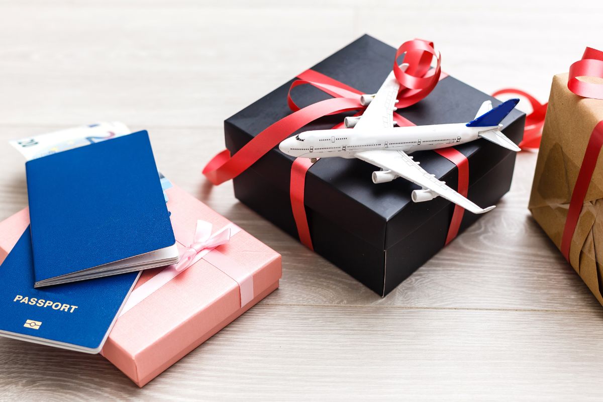 Travel gift boxes
