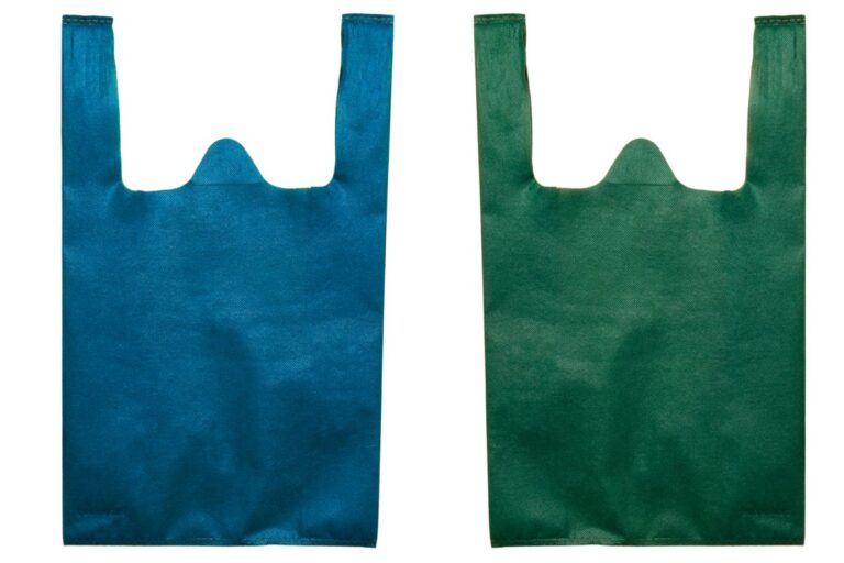 Two custom plastic bags of different colors placed next to each other
