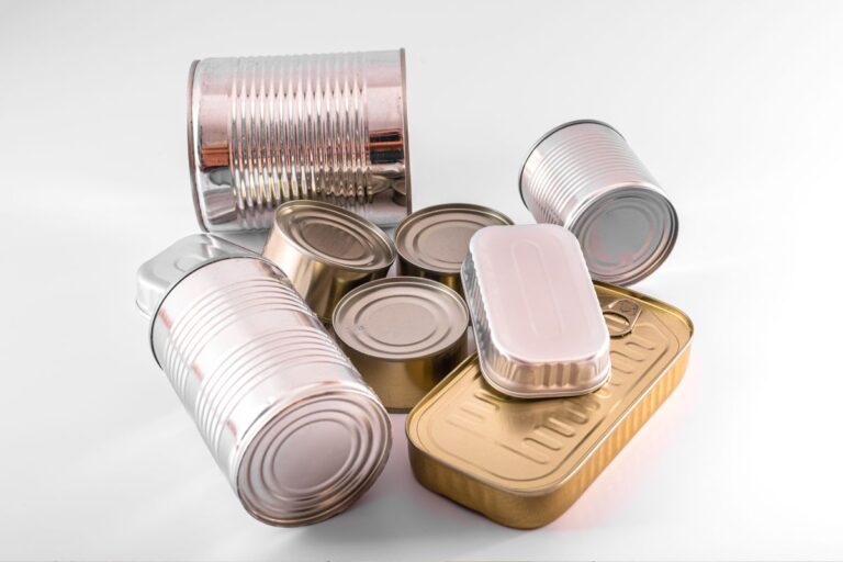 Various tin containers kept together for personalization